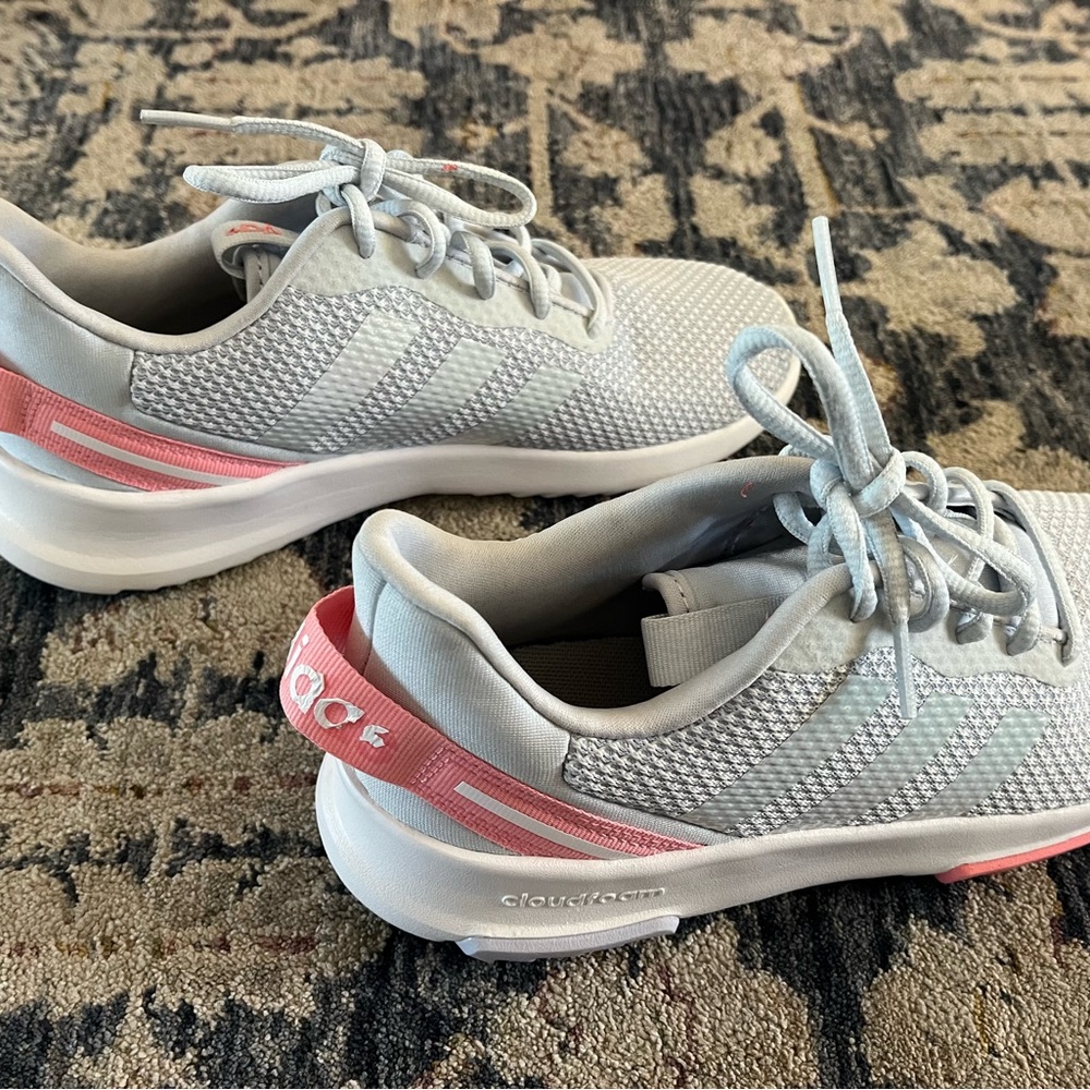 Adidas Women's Athletic Shoes in Gray and Pink Size 4